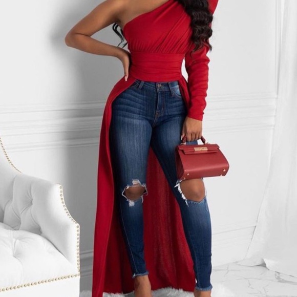 Tops - COMING SOON‼️ Off Shoulder Dip Hem Puff Sleeve Top 😍🔥❤️